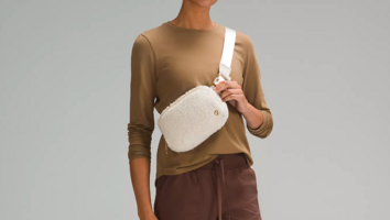 The Fleece lululemon Everywhere Belt Bag Is Back in Stock, Including a New Color for Fall